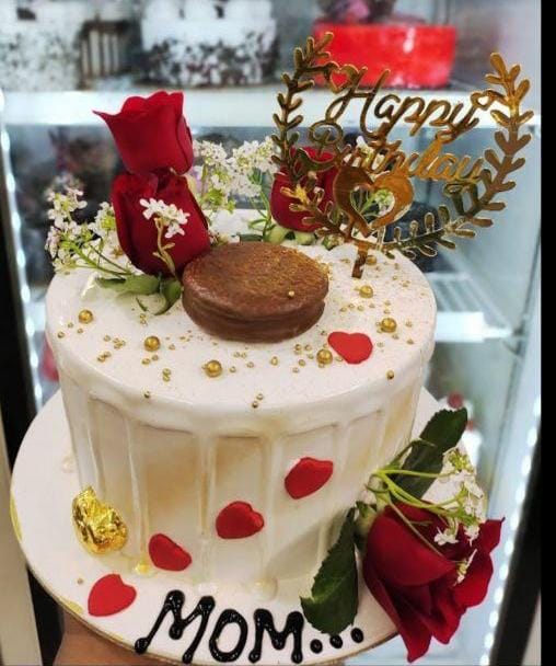 anniversary rose cake