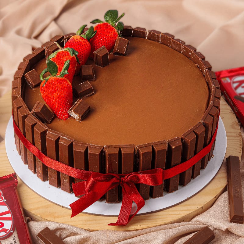 KITKAT CAKE 1KG