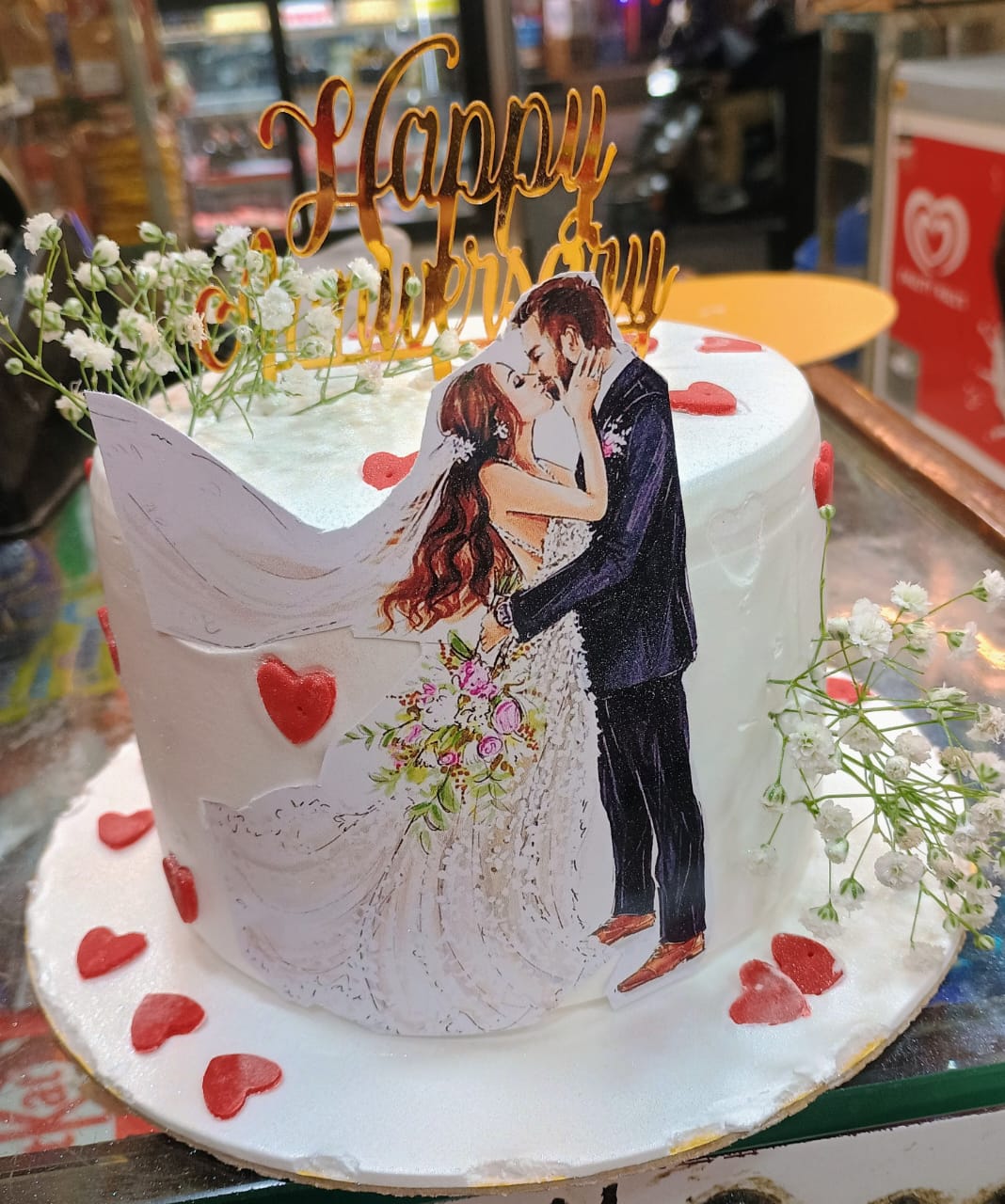 PINEAPPLE COUPLE CAKE